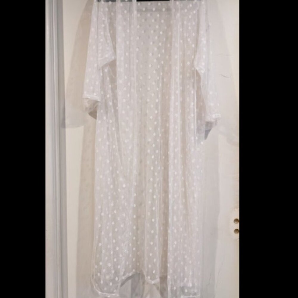 A&D White Lace Kimono
